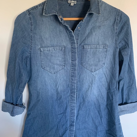 KISMET Soft Denim Button-Up Shirt - Picture 2 of 4